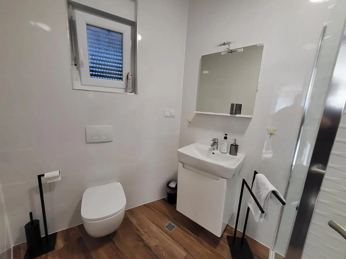 Daire Studio Apartman Pegi Šimuni