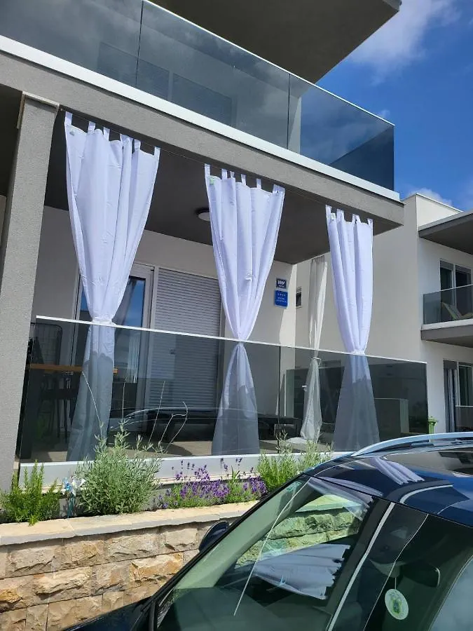 Studio Apartman Pegi Šimuni